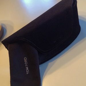 Tom Ford Velvet Soft/Magnetic Closure Sunglasses Case w/dust cloth only GUC
